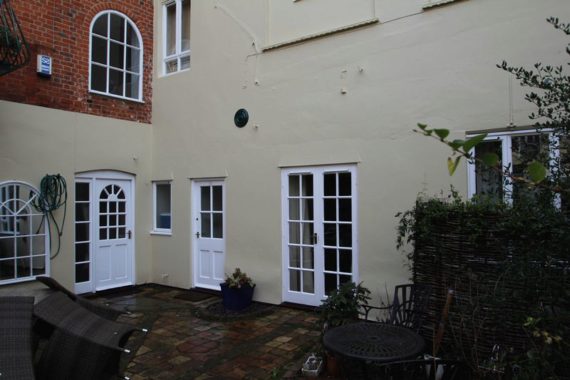 1 Bedroom Flat